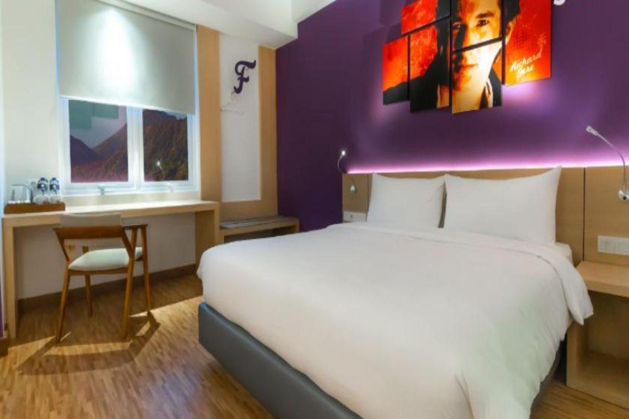 Fox Hotel Джаяпура Екстериор снимка