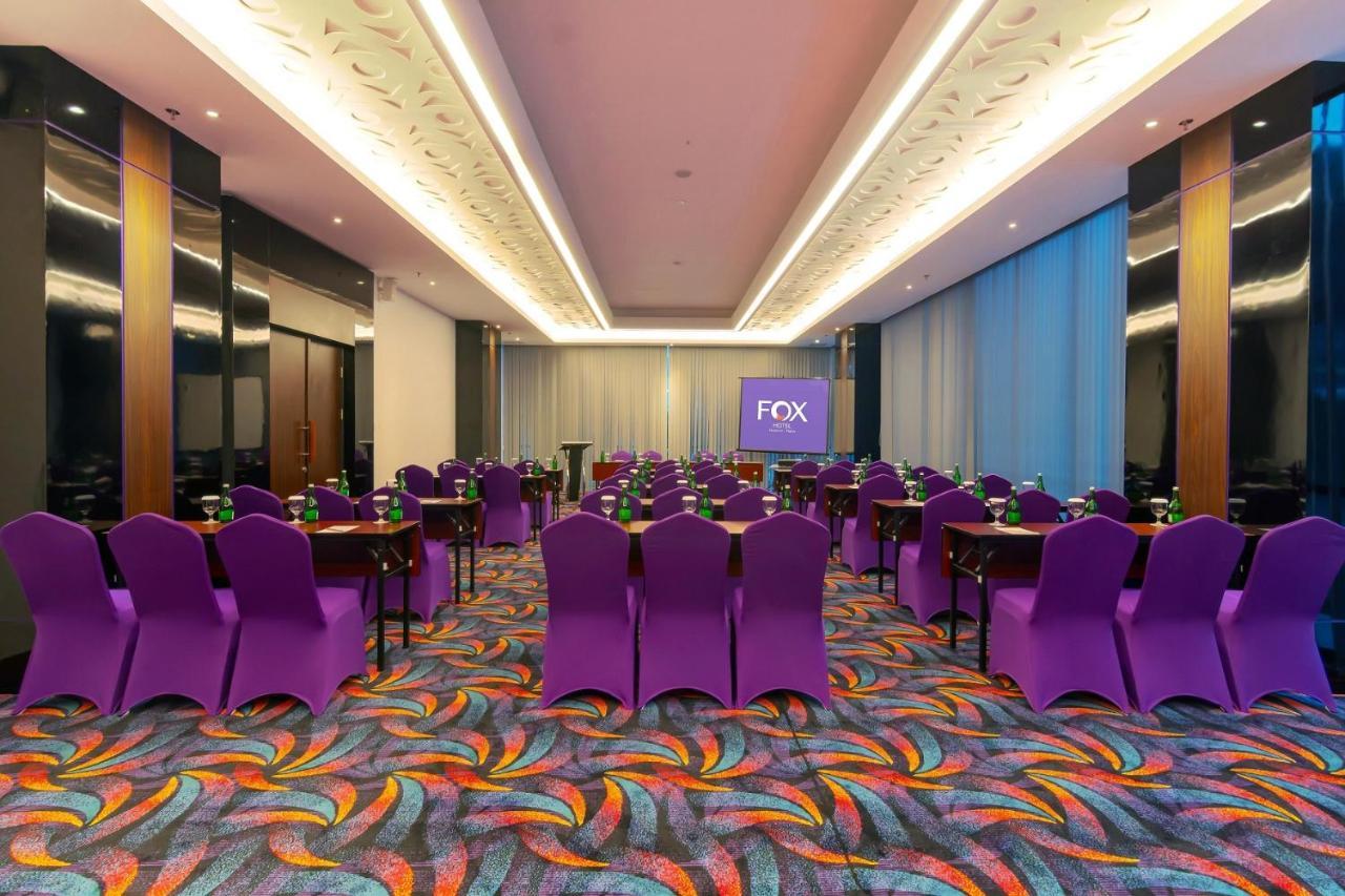 Fox Hotel Джаяпура Екстериор снимка