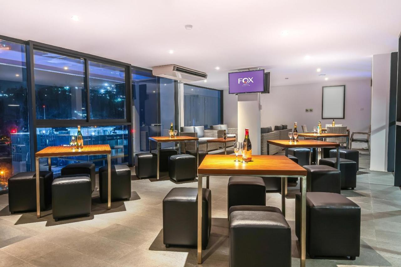 Fox Hotel Джаяпура Екстериор снимка