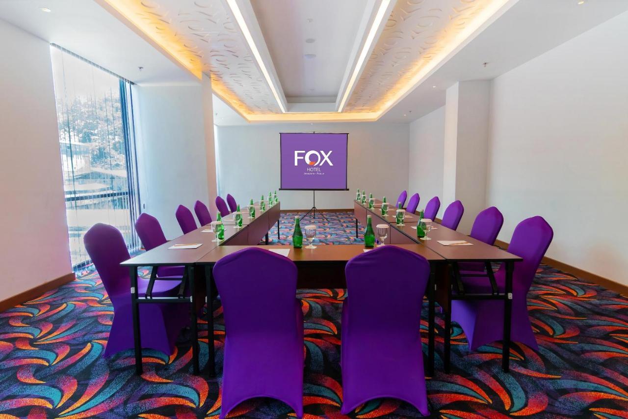 Fox Hotel Джаяпура Екстериор снимка