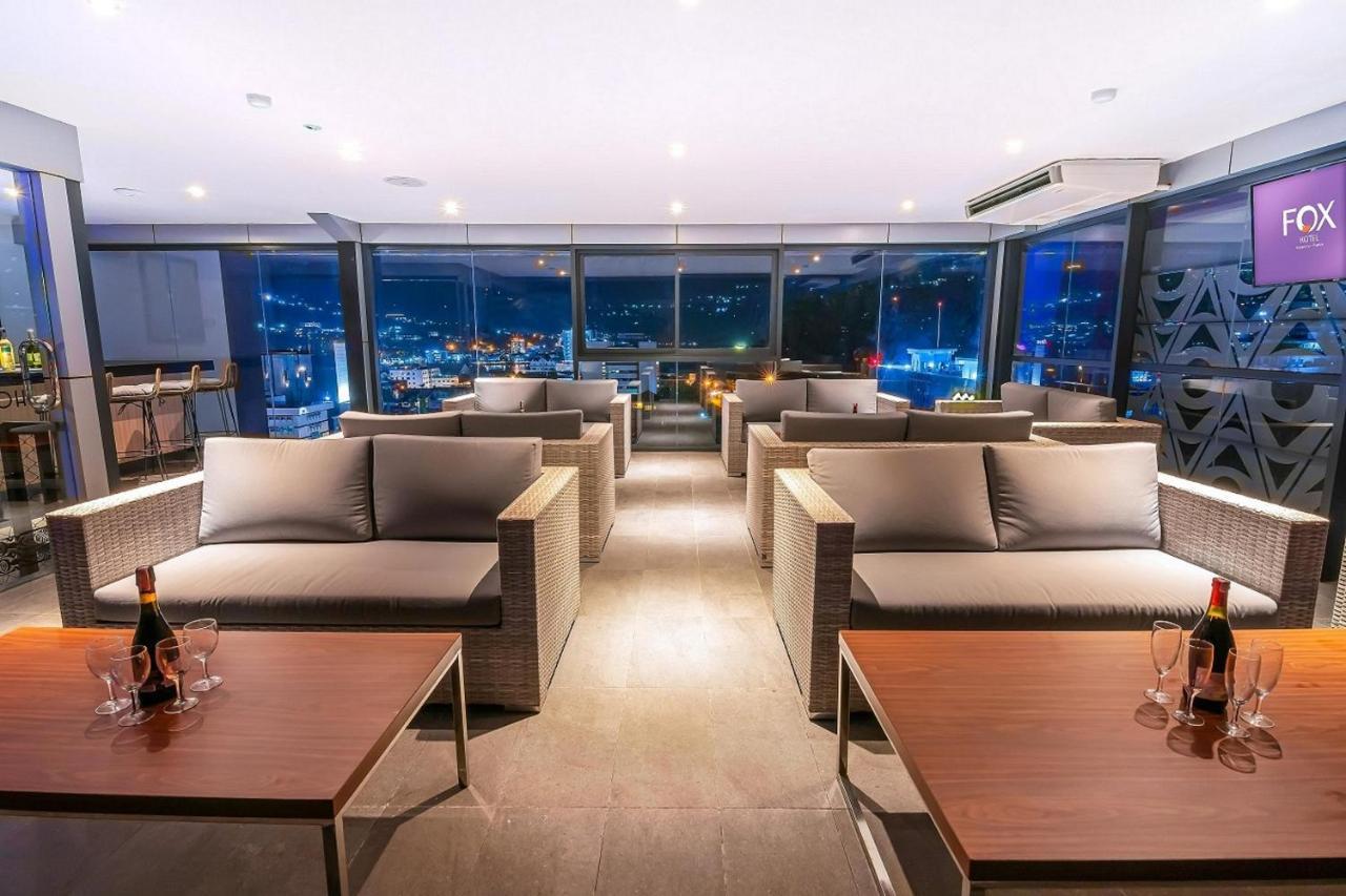 Fox Hotel Джаяпура Екстериор снимка