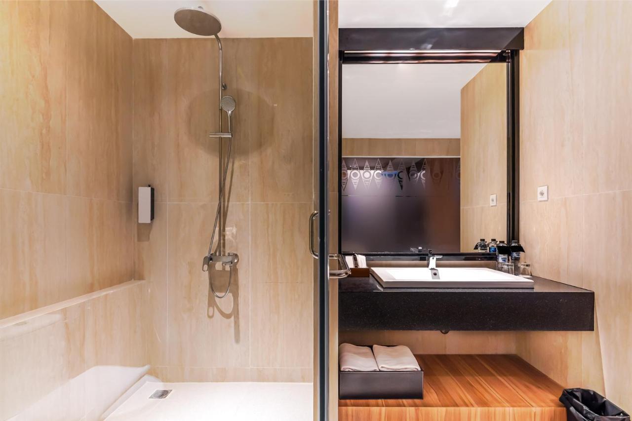 Fox Hotel Джаяпура Екстериор снимка
