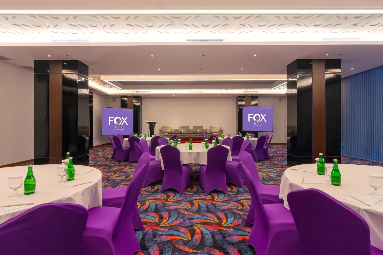 Fox Hotel Джаяпура Екстериор снимка