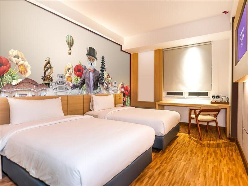 Fox Hotel Джаяпура Екстериор снимка