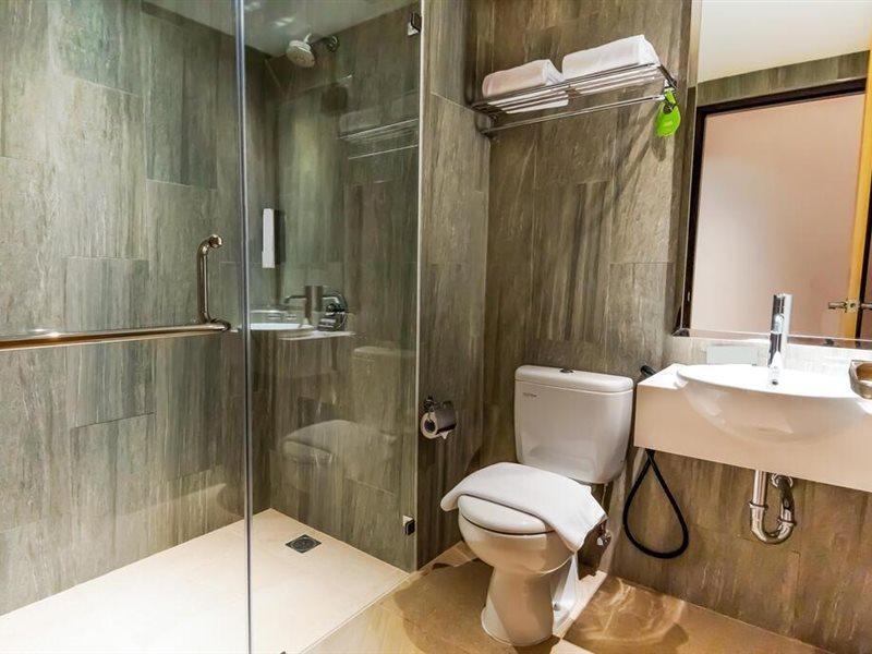 Fox Hotel Джаяпура Екстериор снимка
