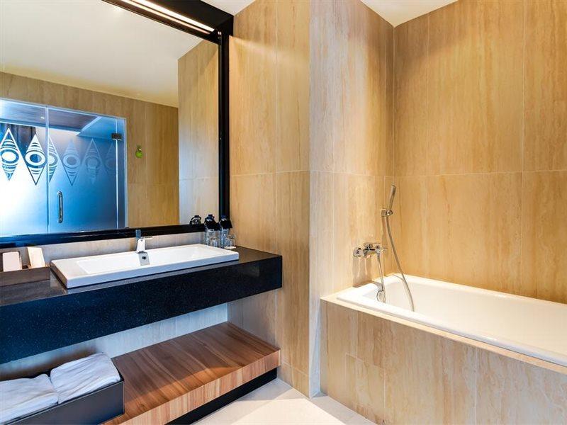 Fox Hotel Джаяпура Екстериор снимка