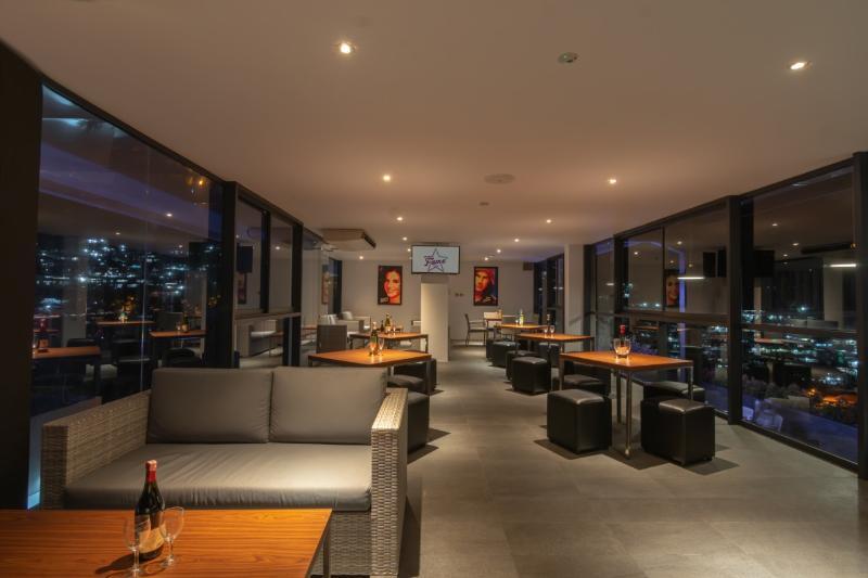 Fox Hotel Джаяпура Екстериор снимка