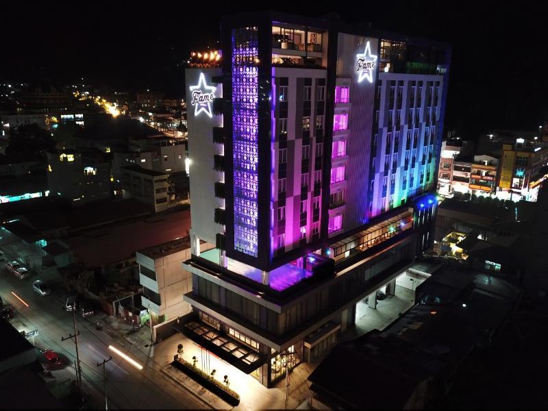 Fox Hotel Джаяпура Екстериор снимка