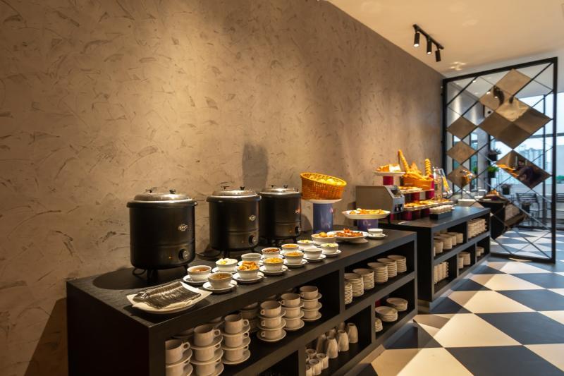 Fox Hotel Джаяпура Екстериор снимка