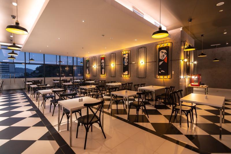 Fox Hotel Джаяпура Екстериор снимка